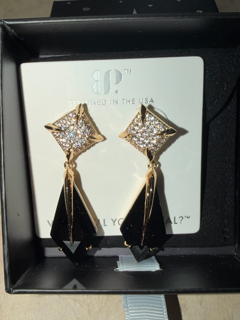 Bomb Party Obsidia Earrings-She Moves Sharp Black Obsidian on Gold ER63286